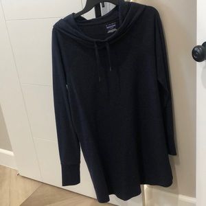 Navy blue sweatshirt tunic with side pockets